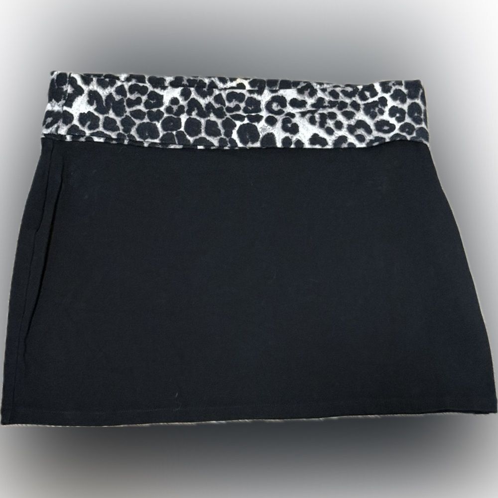 EXPRESS Black Skirt with Leopard Print Waistband, Size Medium